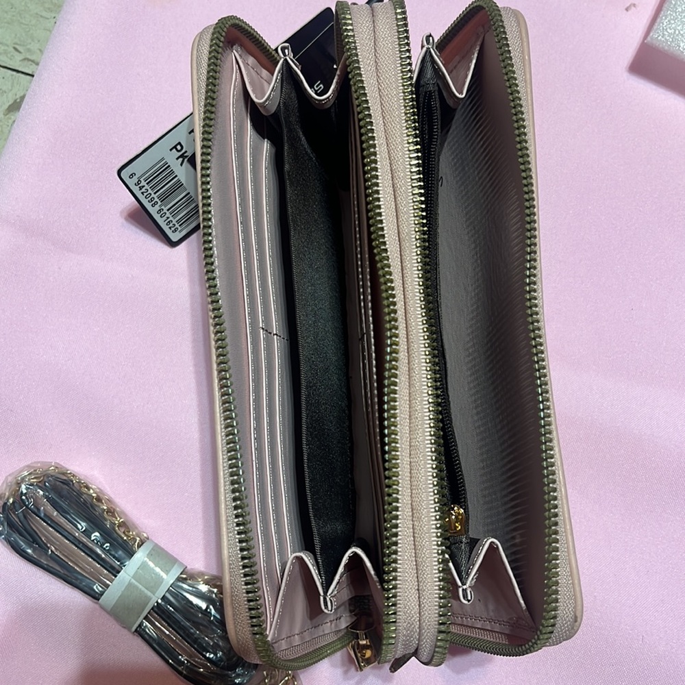 AMERICAN BEE PETA -Approved VEGAN color Nude. wallet - Picture 3 of 4